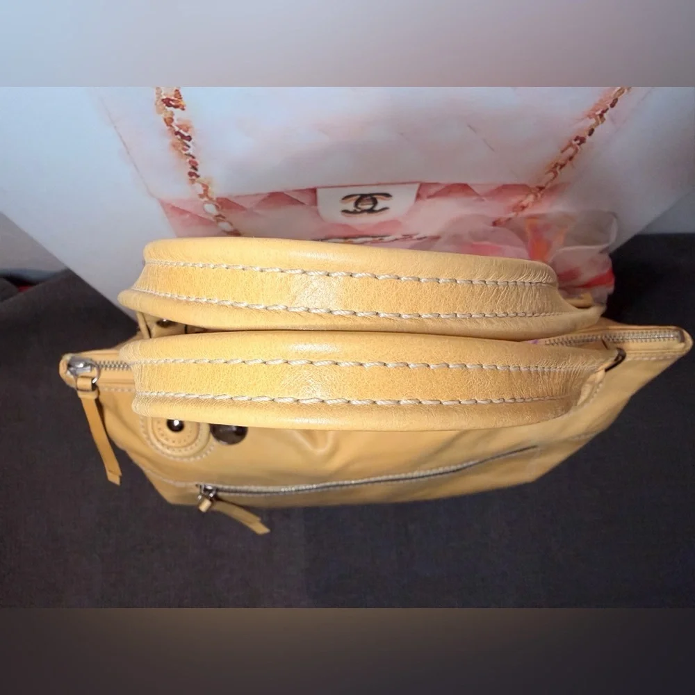 Coach Poppy Sunflower Buttercream Large Glam Tote No. C1294-19002 - Picture 4 of 11